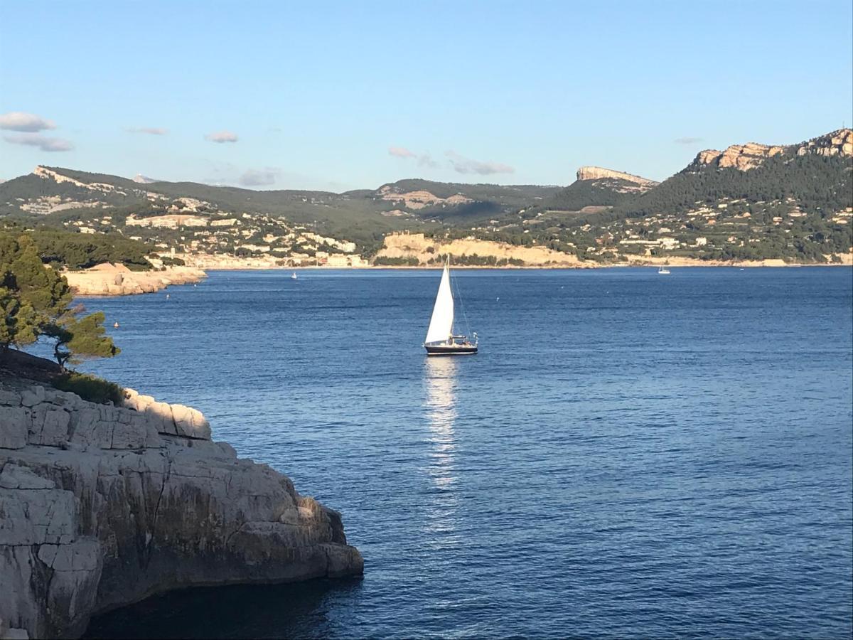 Le Cezanne, 200M Plage, Grand Balcon ,Wifi, Cassis Luaran gambar