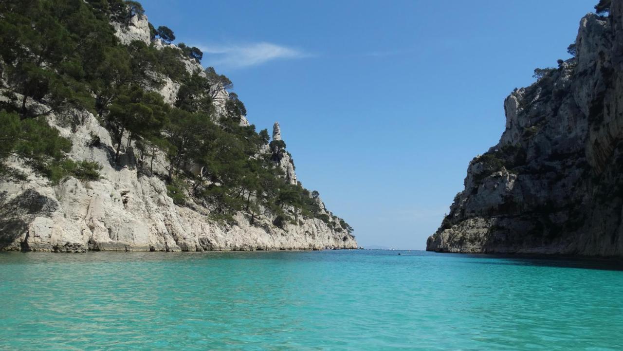 Le Cezanne, 200M Plage, Grand Balcon ,Wifi, Cassis Luaran gambar
