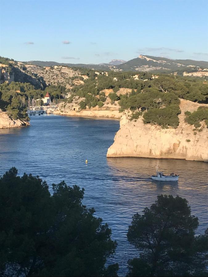 Le Cezanne, 200M Plage, Grand Balcon ,Wifi, Cassis Luaran gambar